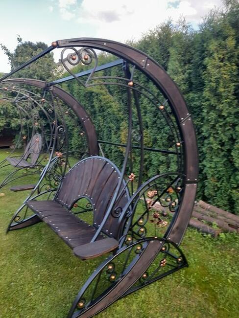 Huśtawka ogrodowa metalowa