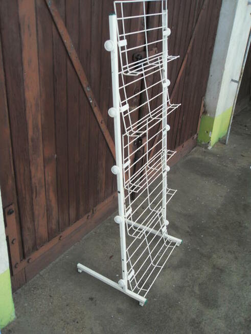 Stojak skośny ekspozycyjny 5 pólek -biały