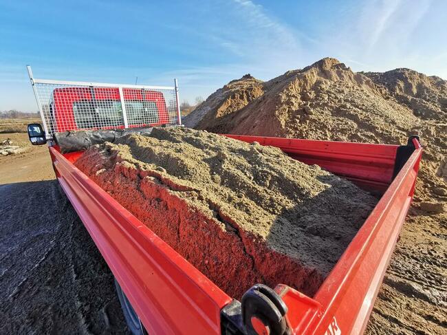 Pospółka/Pospóła/Spóła/Piasek z Otoczakiem, Żwirem/Wywrotka