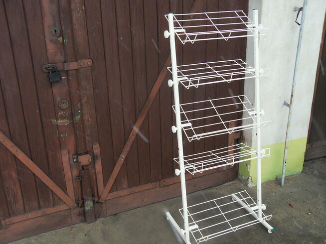 Stojak skośny ekspozycyjny 5 pólek -biały