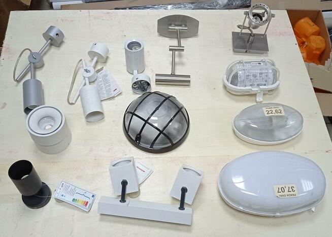 Wyprzedaż lamp po likwidacji sklepu