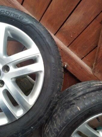 Opony letnie i alufelgi 205/55 R 16 VW Golf ET50 komplet