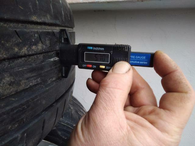 Opony letnie i alufelgi 205/55 R 16 VW Golf ET50 komplet