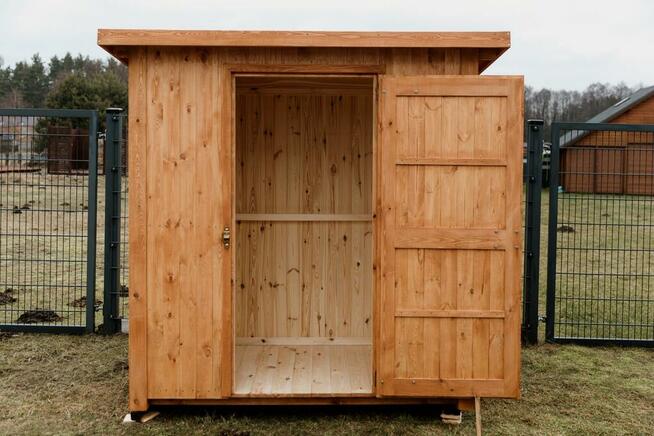 Domek narzędziowy 2 x 1,1m w konstrukcji słupowej, elewacja