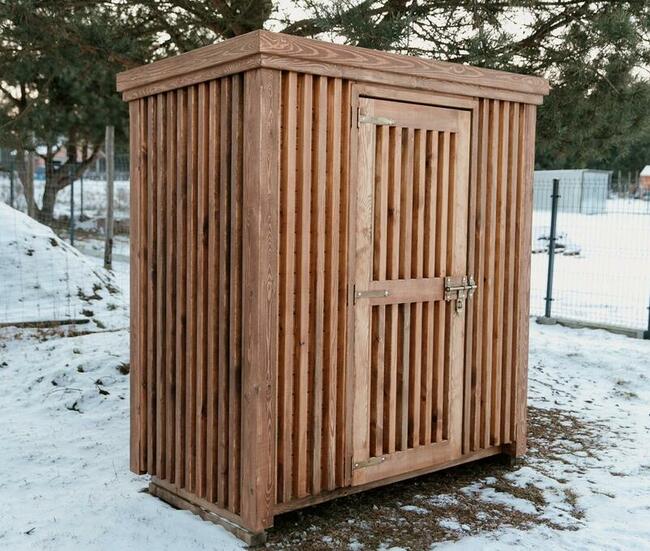 Domek narzędziowy 2 x 1,1m z elewacją lamel pion