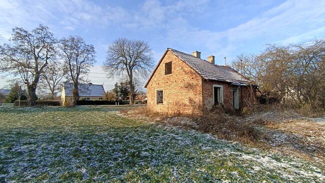 Duża działka 9500m2 z domkiem i widokiem na las i jeziora