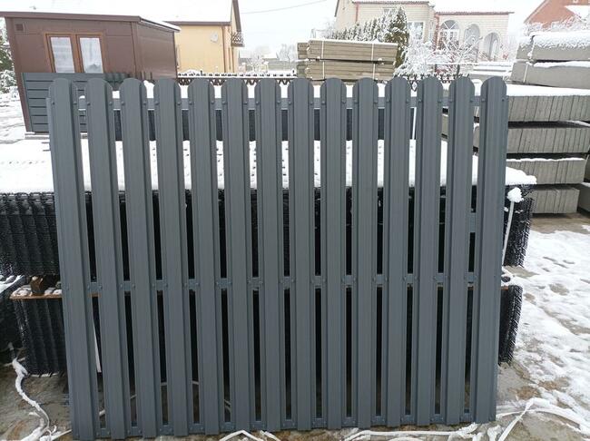 Kapturki obejmy napinacze zawiasy