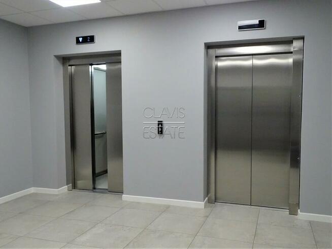 Lokal na parterze przy głównej ulicy