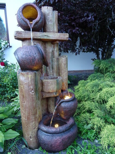 FONTANNA OGRODOWA NA PNIU wysokość 122 cm - oświetlenie