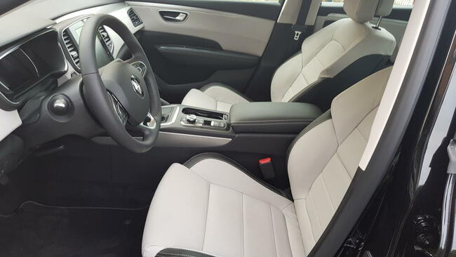 Auto do ślubu, samochód do ślubu. Damako przewóz osób