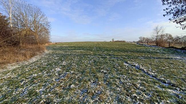 Duża działka z domkiem nad jeziorami z widokiem, blisko lasu
