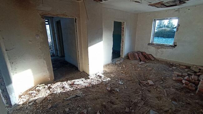 Duża działka z domkiem nad jeziorami z widokiem, blisko lasu