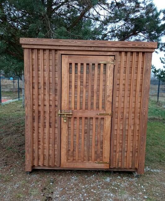 Domek narzędziowy 2 x 1,1m z elewacją lamel pion