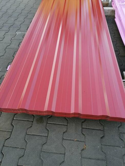 Tanie Blachy 2 gat. Czerwona blacha na szopę, garaż, stodołę