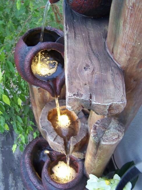 FONTANNA OGRODOWA NA PNIU wysokość 122 cm - oświetlenie