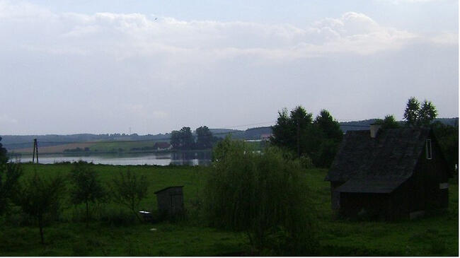 Ładna działka blisko jeziora