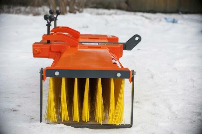 Zamiatarka szczotkowa ZL 200 cm z mocowaniem TUZ + widły