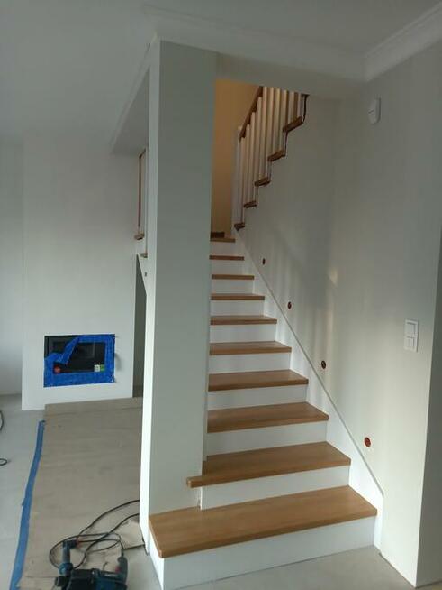 Schody drewniane stolarz