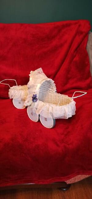 wózeczek z papierowej wikliny