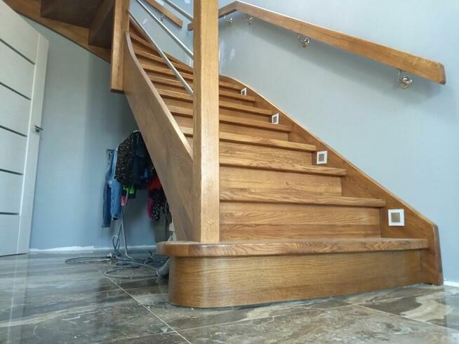 Schody drewniane stolarz