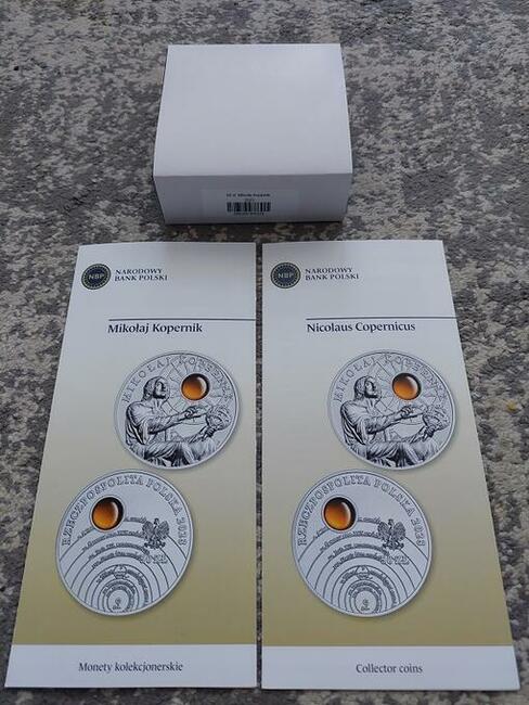 Moneta M. Kopernik z bursztynem+2xfoldery PL_ENG