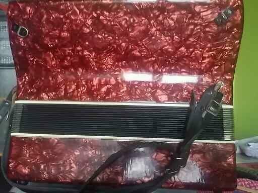 Akordeon Carmen 120 basow