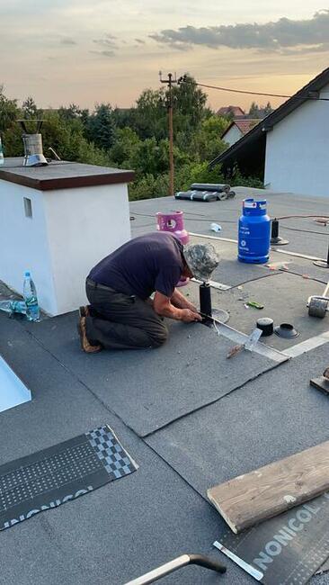 usługi dekarskie uszczelnianie komina frezowanie