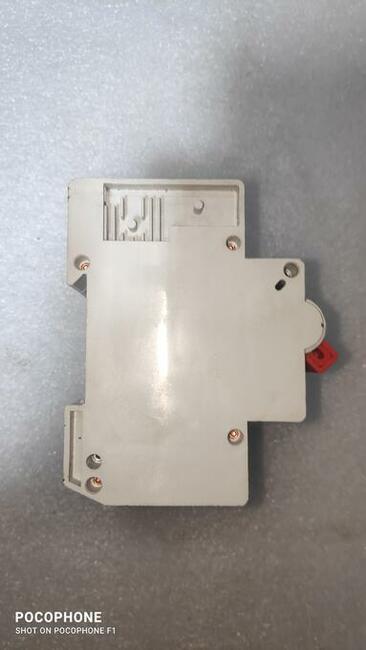 WYŁĄCZNIK NADPRĄDOWY 3P C 100A 20KA AC PLHT-C100/3 248040