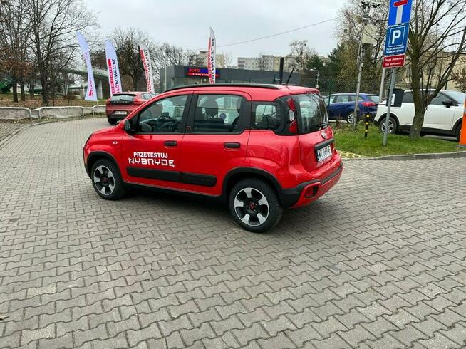Fiat Panda 1.0 HYBRID RED Cross