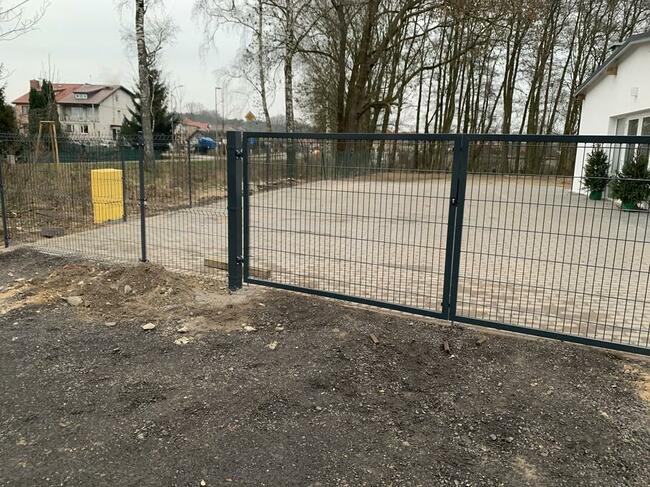 Bramy i ogrodzenia frontowe