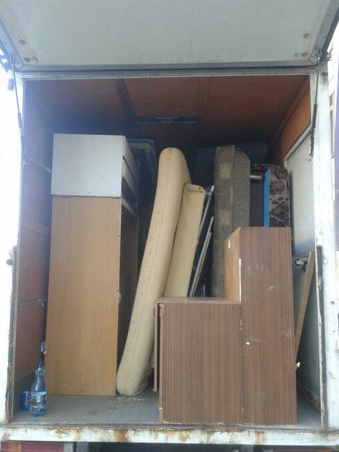 Wywóz starych mebli UTYLIZACJA Opróżnianie mieszkań/domów