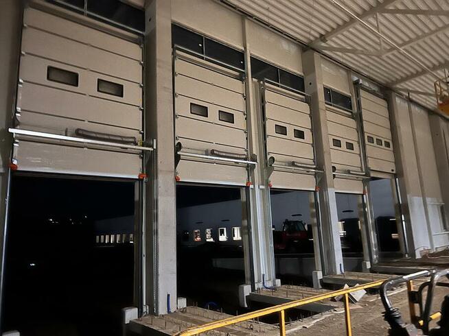 Bramy przeciwpożarowe i przemysłowe