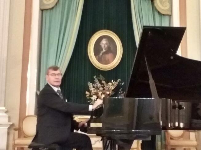 Pianista profesjonalny na Event lub koncert