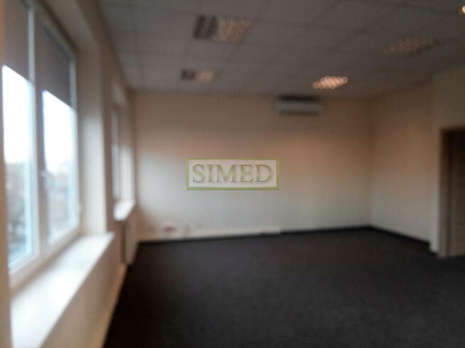 Pokój biuro ok 35 m 2 ,ochrona, monitoring,parking