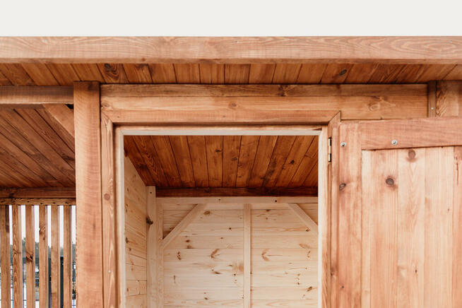 Drewutnia, domek narzędziowy, lamele pionowe