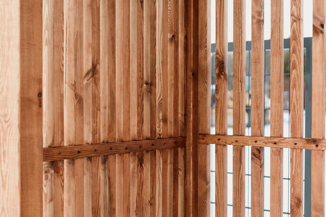 Drewutnia, domek narzędziowy, lamele pionowe