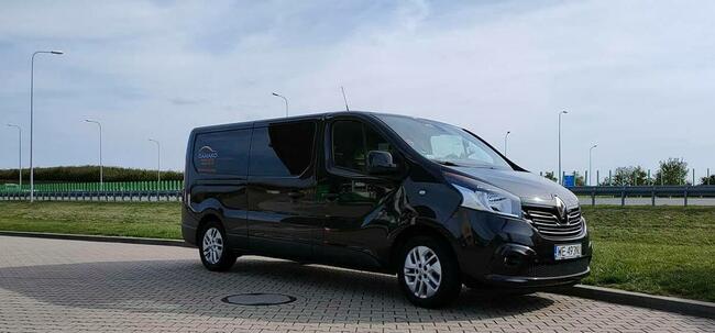 Transport na lotnisko Warszawa Chopina – busy 24/7 | PL & DE