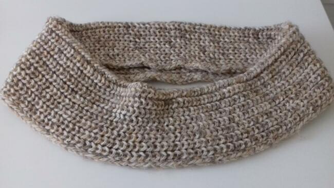 Czapka damska zimowa z kominem, do sprzedania