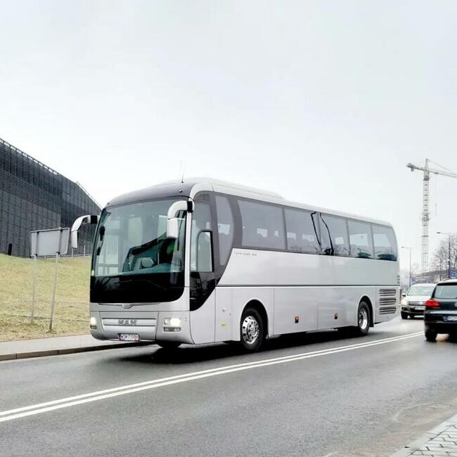 Transfer Lotnisko Pyrzowice, BUS z Katowic do Kraków Balice