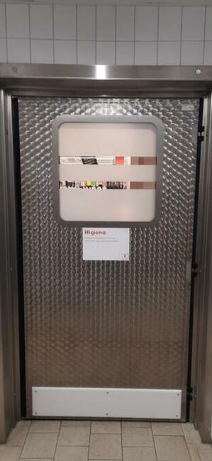 Oklejanie mebli, frontów, szyb i balustrad, odświeżanie