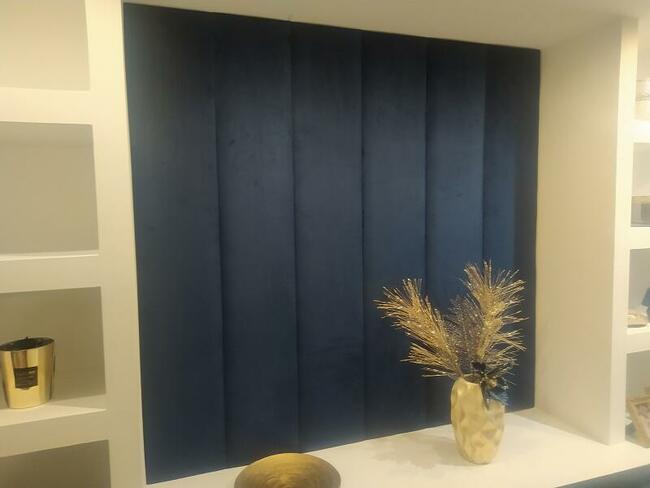 Krzesło podnóżek do toaletki