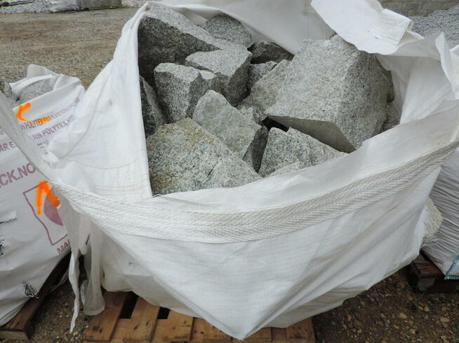 GRYS GRANITOWY SZARY 8-16 mm Dalmatian Sjenit Dalmatyńczyk