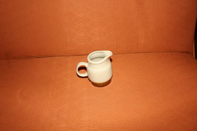 Stary mlecznik ceramika Pruszków PRL