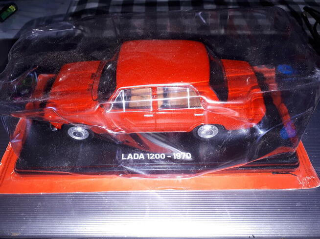 Lada 1200 (1970) 1:24 Hachette