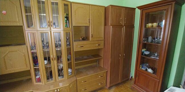 Meblościanka wraz z witrynką