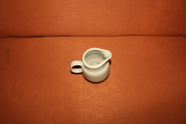 Stary mlecznik ceramika Pruszków PRL