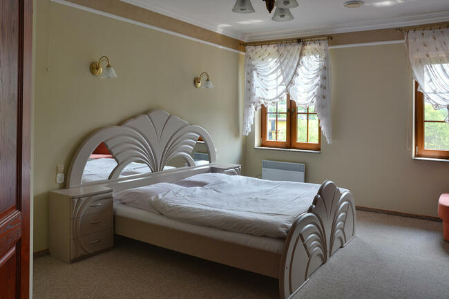 Obiekt do działalności usługowej, hurtowej, Dom Seniora.