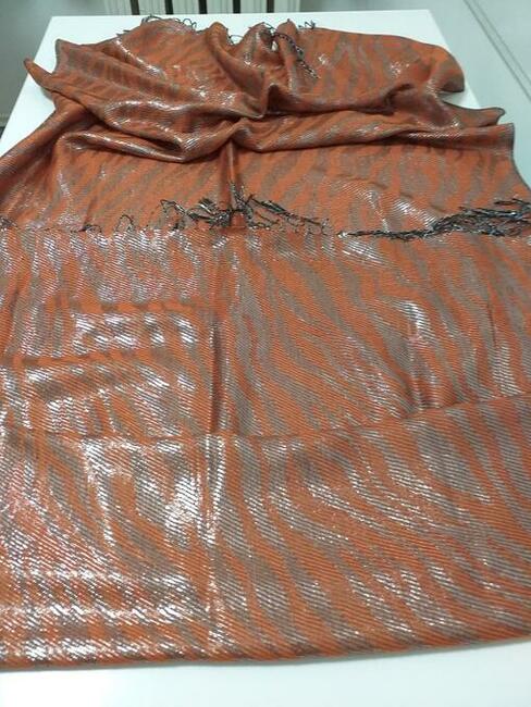 Szal turecki w kolorze cegły, do sprzedania