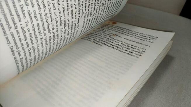 „Czarodziej” Wanda Żółkiewska + GRATIS książka