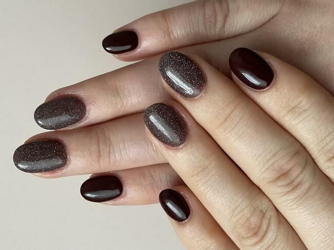 Stylizacja Paznokci żelowe , hybrydowe .